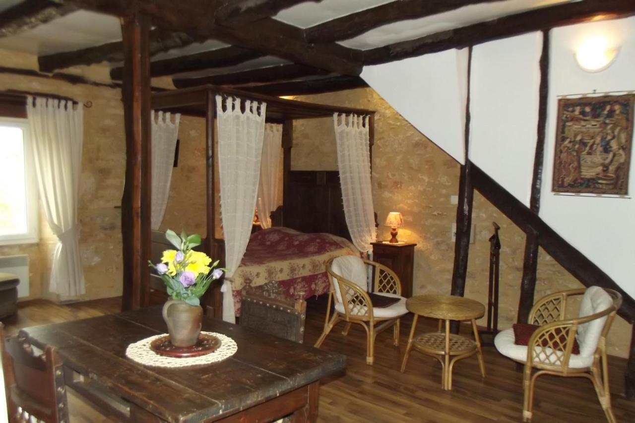 Gites Des 3 Vallees Salignac Eyvigues 외부 사진